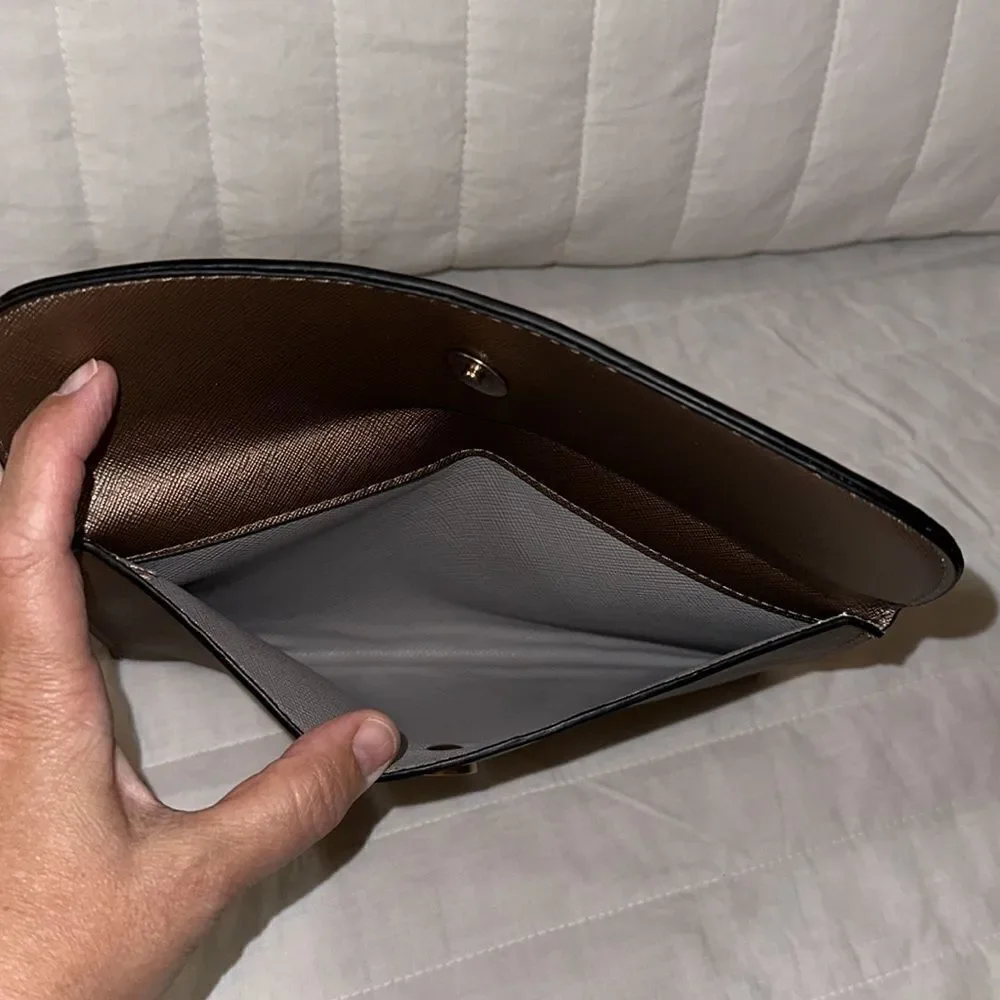 Elim & Paul Taupe Gold Tone Metallic Envelope Clutch Wristlet